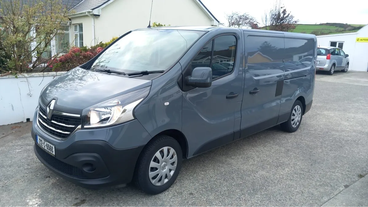 2021 Renault Trafic - Image 3