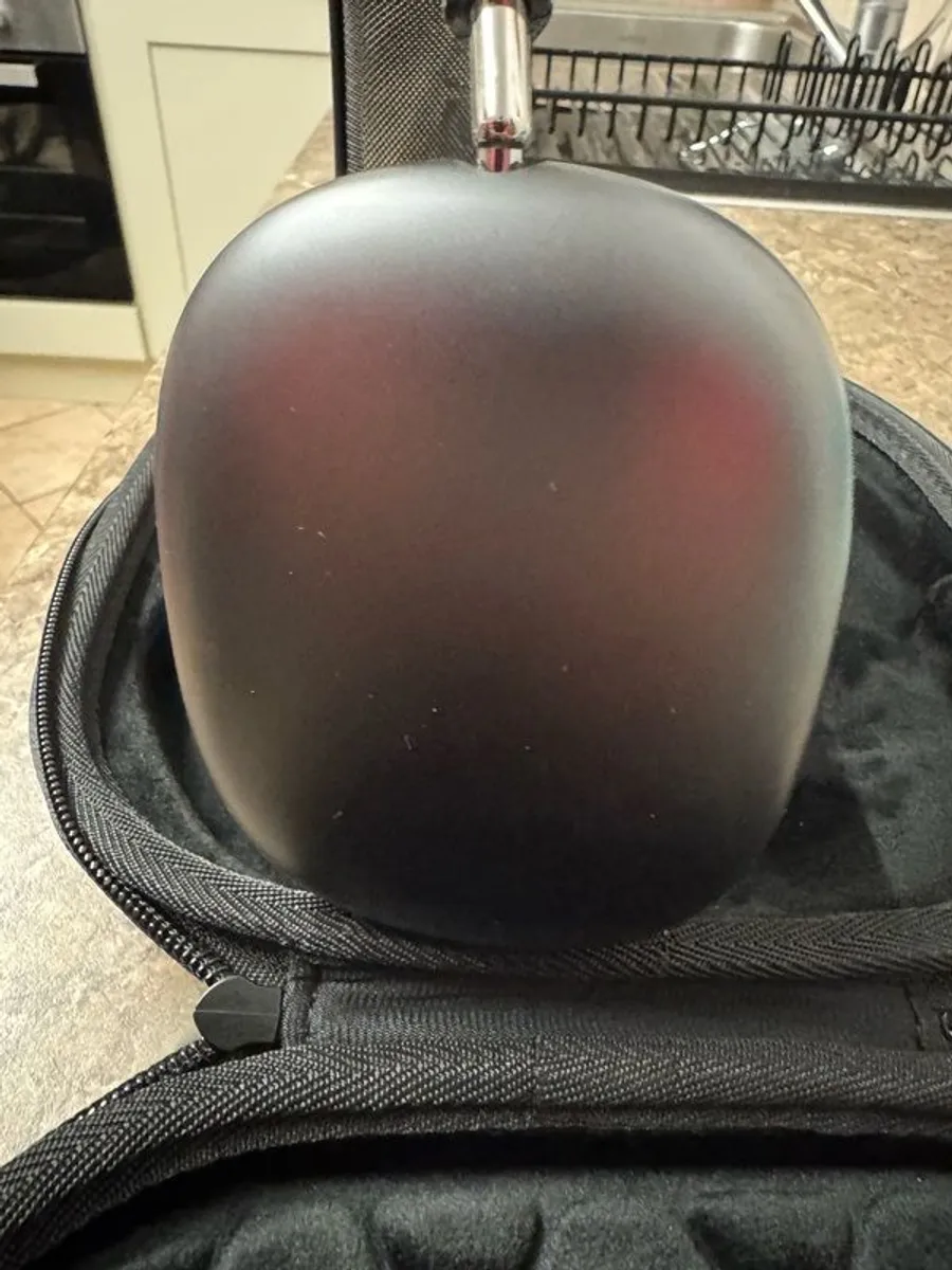 AirPods Max - Pristine Condition - Image 4