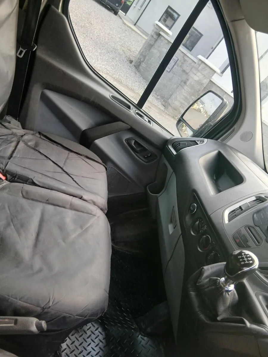 Ford Transit Custom 2018 - Image 2