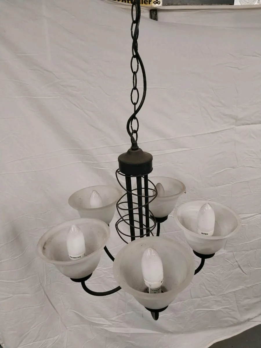 5 lamp chandelier - Image 2