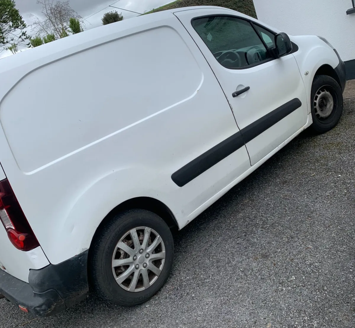Peugeot Partner 161- 3 Seats- Tested until June 26 - Image 4