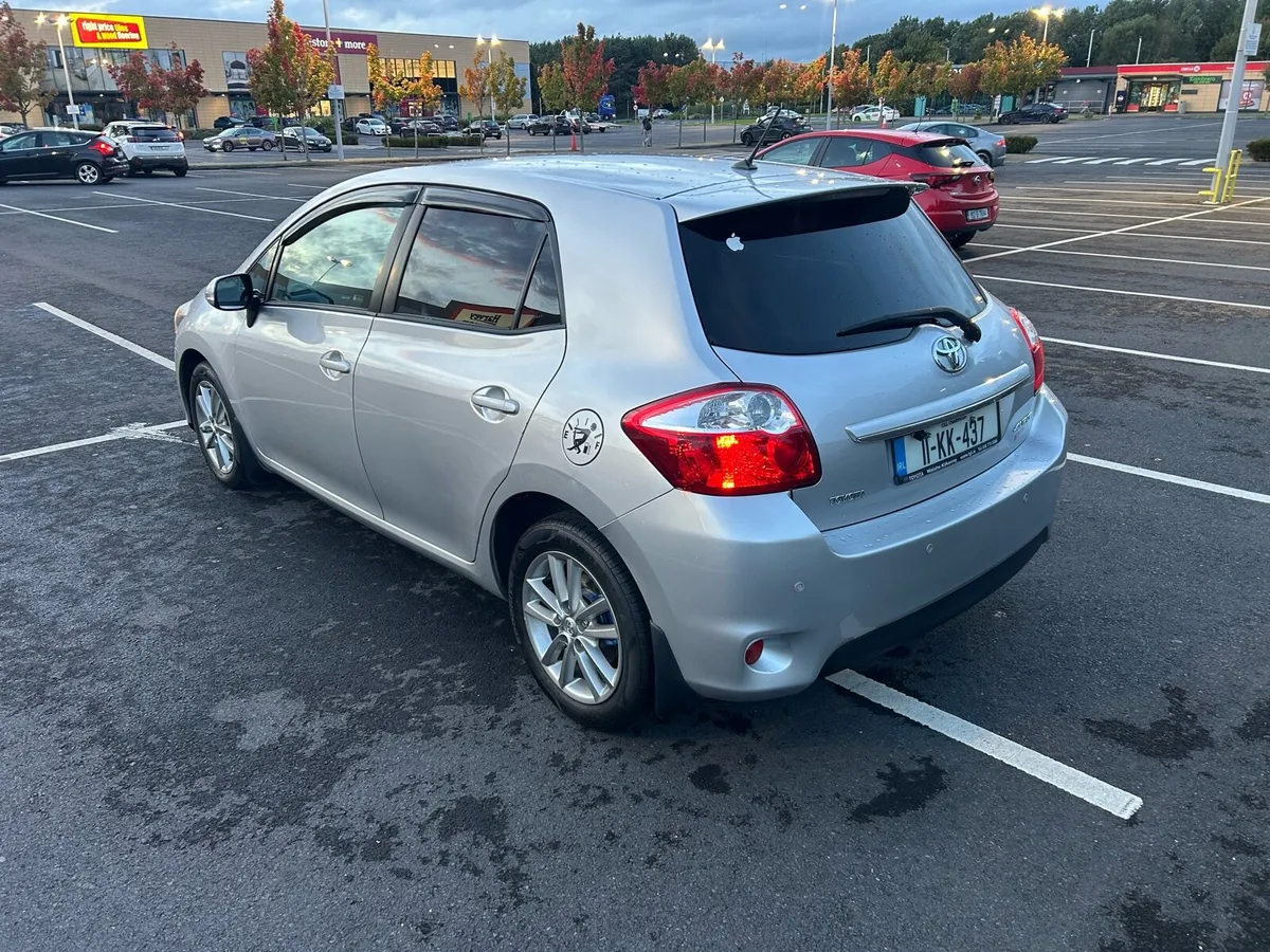 Toyota Auris - Image 2