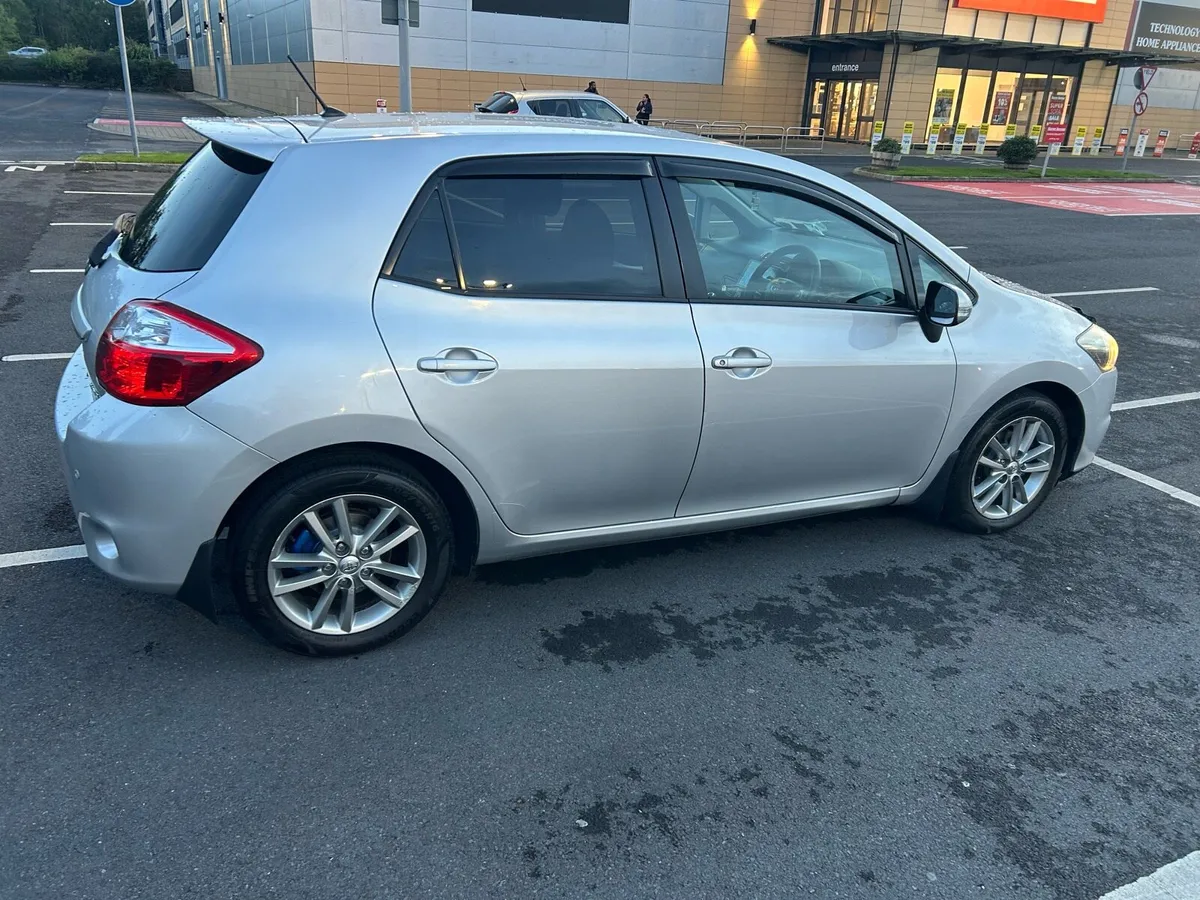 Toyota Auris - Image 3