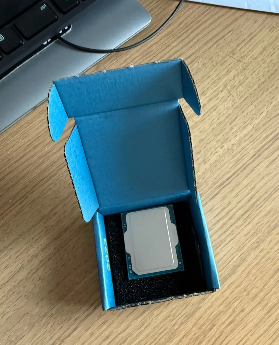 Intel Core Ultra 7 265K CPU, 20 Cores, Socket 1851 - Image 3