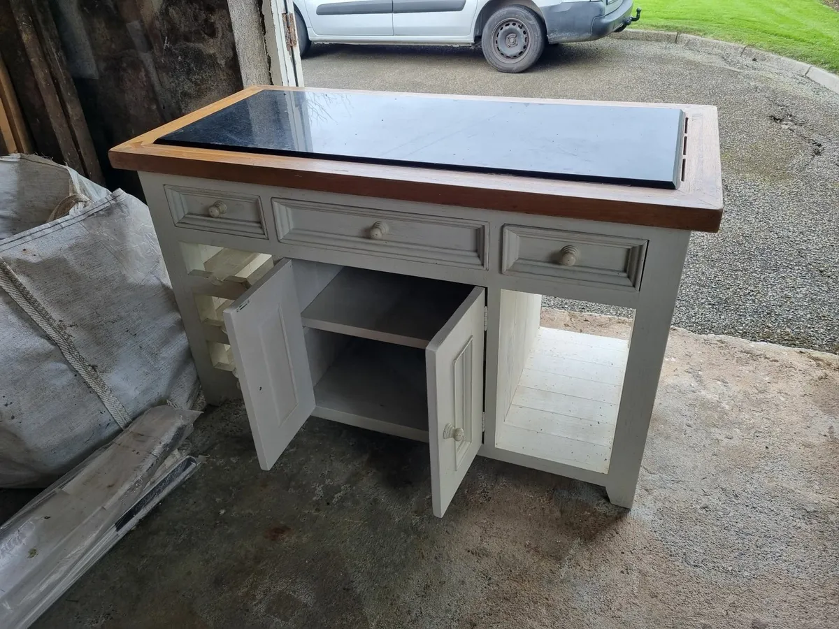 Kitchen Island - Image 3
