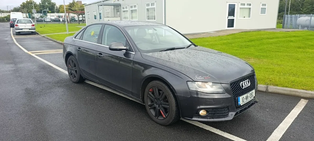 Audi A4 2010 Automatic - Image 4