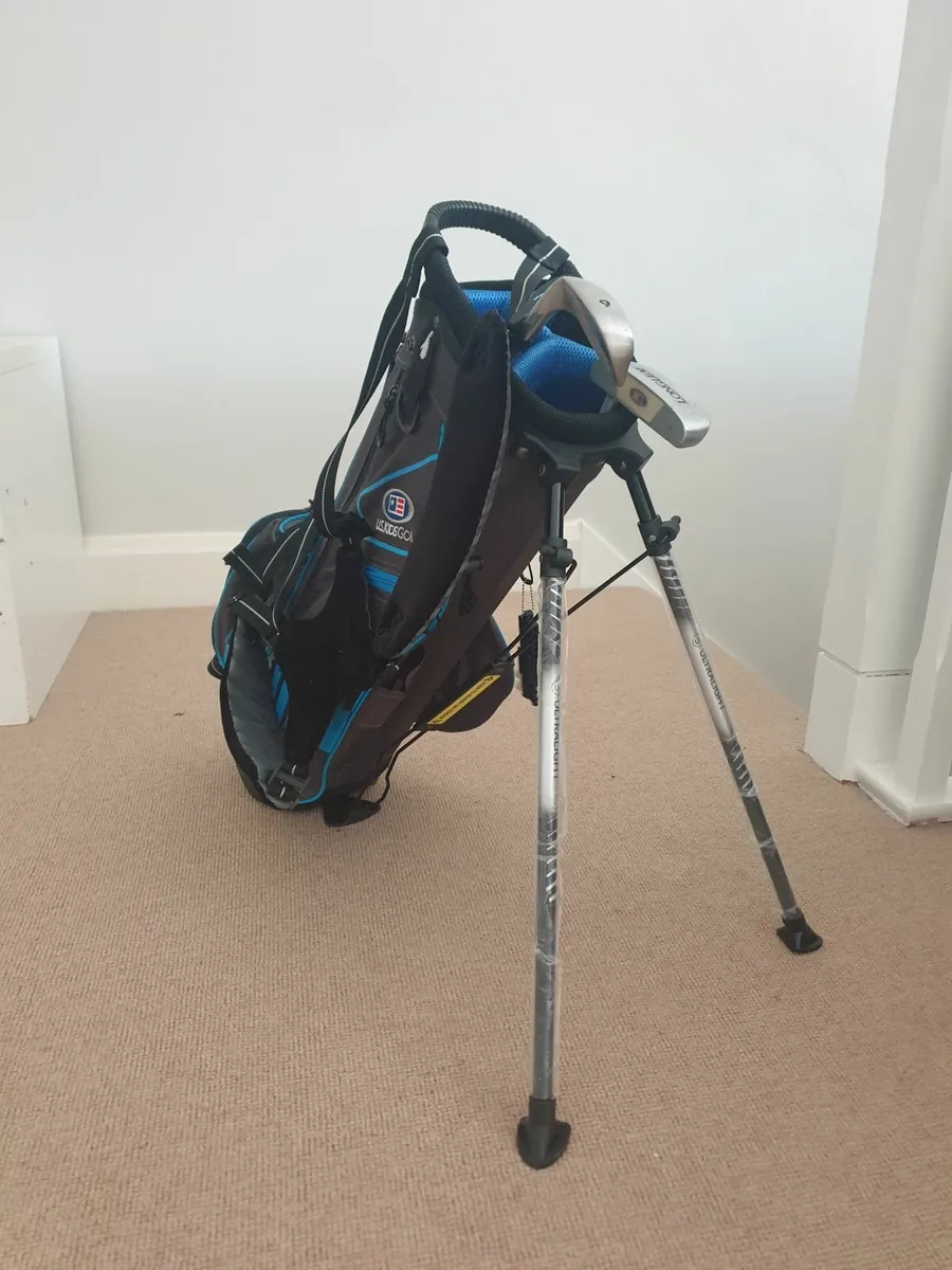 Junior Golf Bag with Wedge and Putter - Image 2