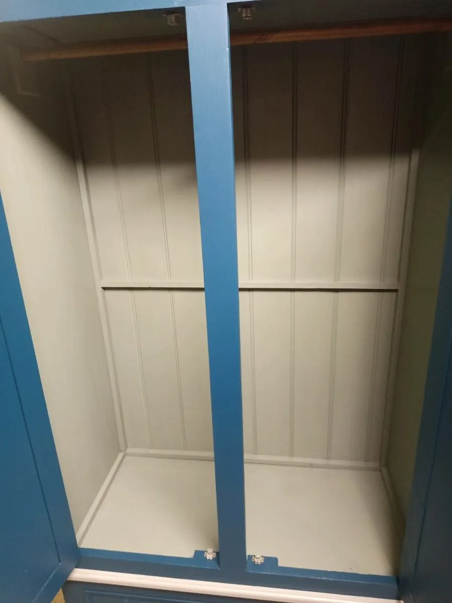 Wardrobe - Image 2