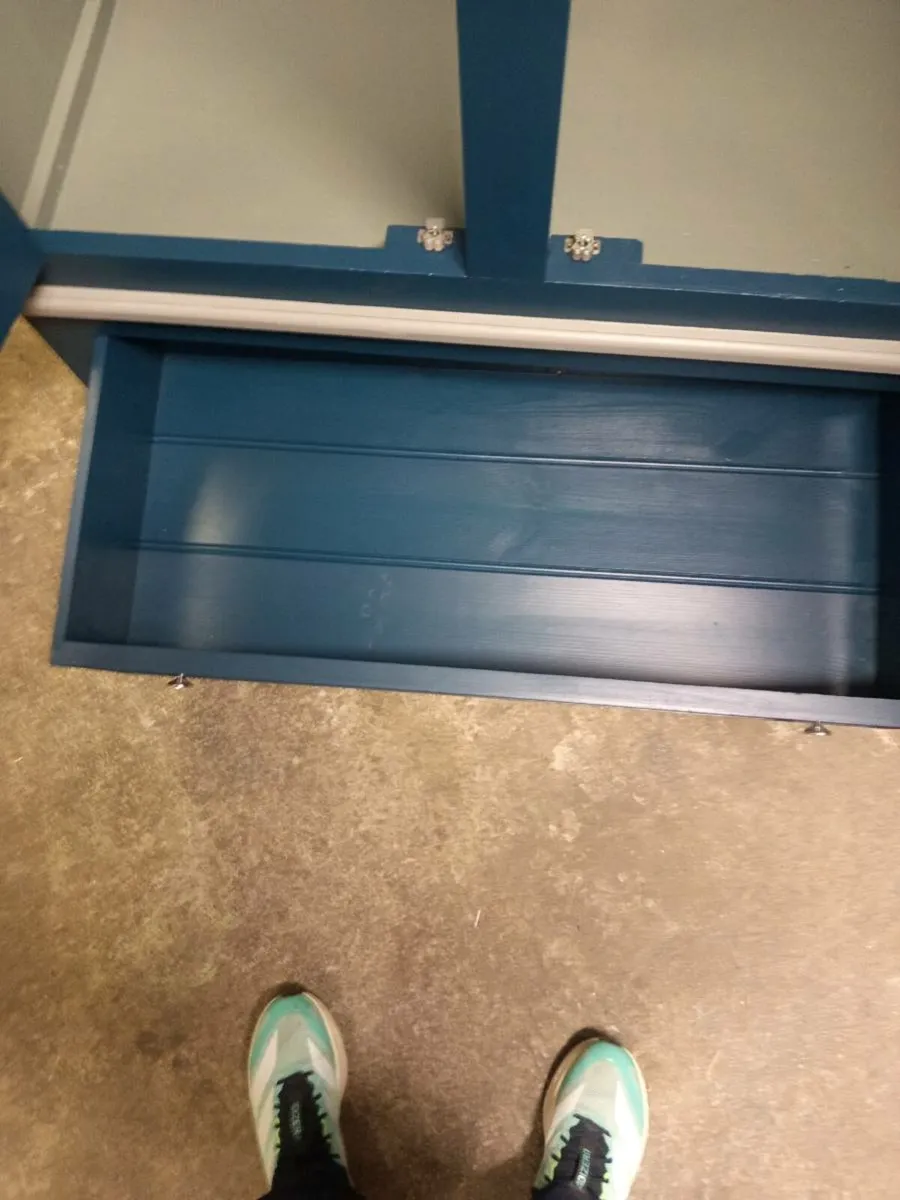 Wardrobe - Image 3