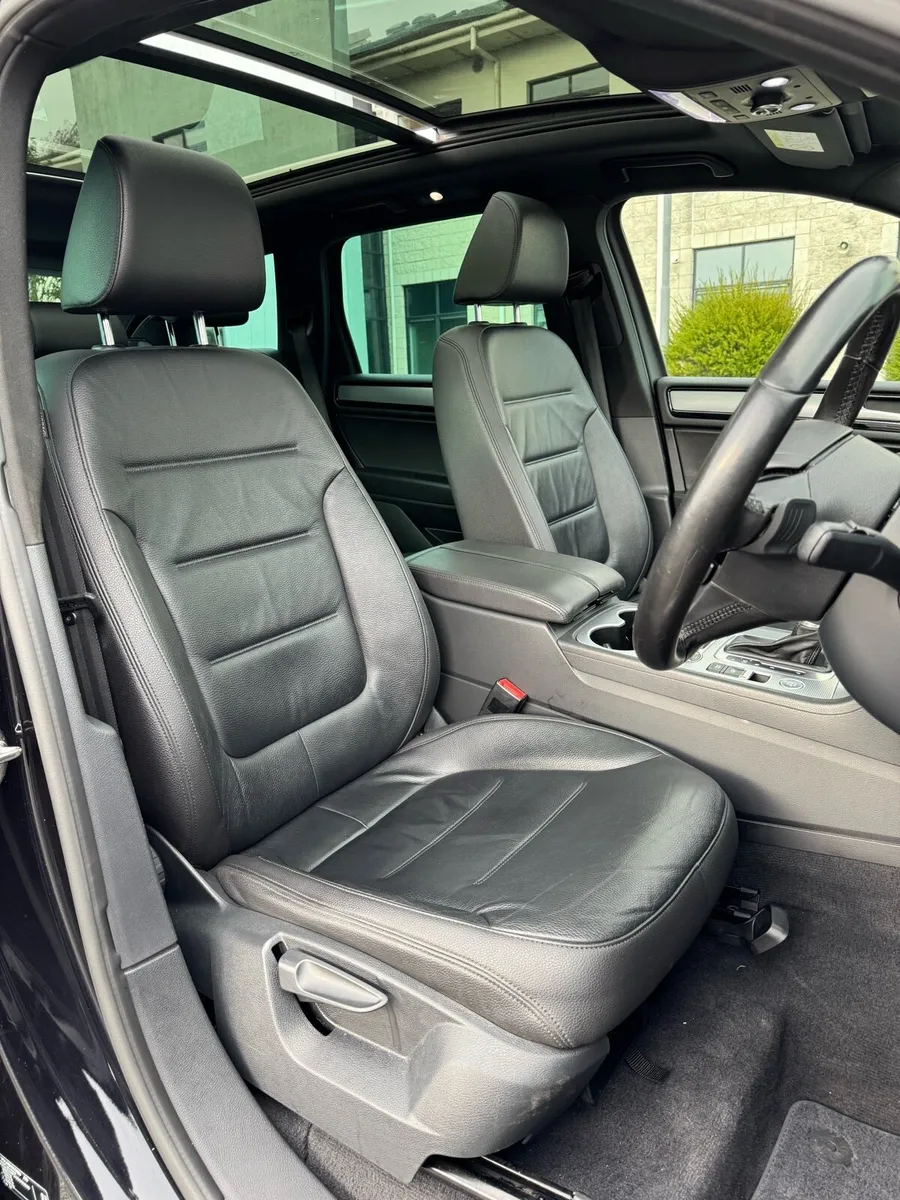 152 Volkswagen Toureg 3.0Tdi V6 R-Line 262Bhp - Image 4