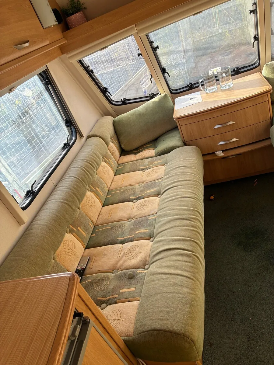 Caravan - Image 4