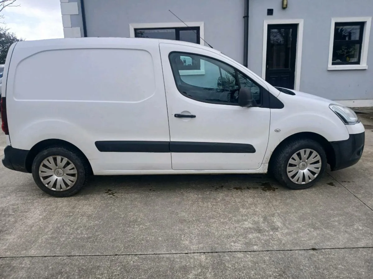 2014 Citroen Berlingo - Image 1
