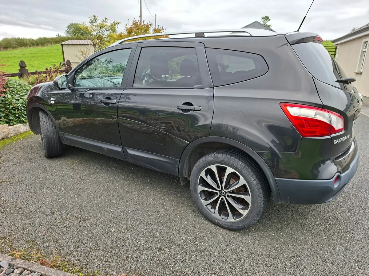 Car - Image 2