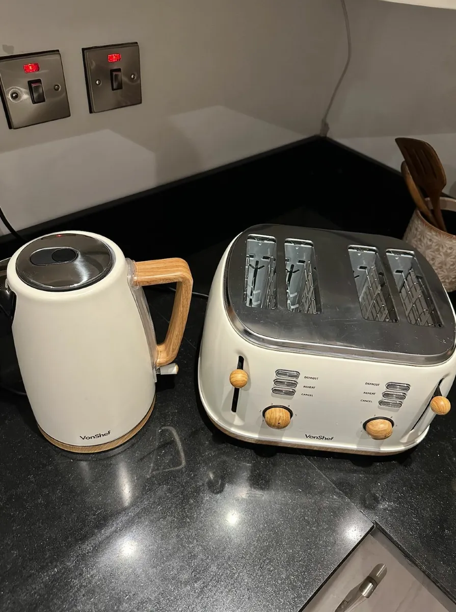 ☕ VonShef Bundle Electric Kettle – 1.7L Rapid Boil - Image 3