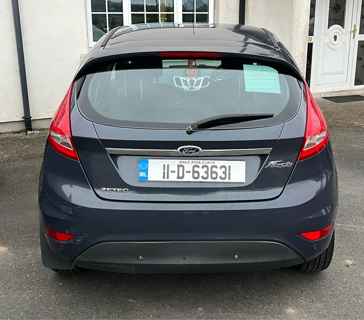Ford Fiesta 2011 - Image 2