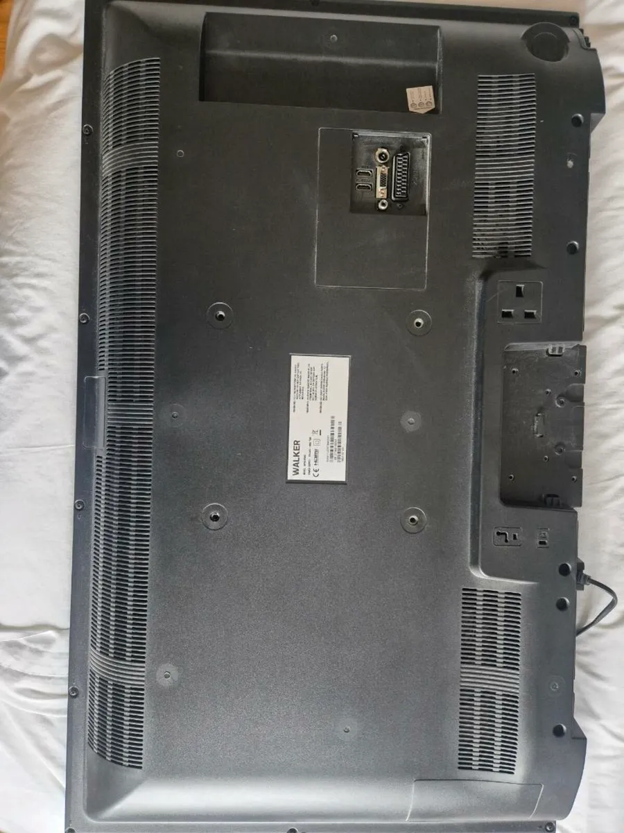 Walker 40 inch tv - Image 2