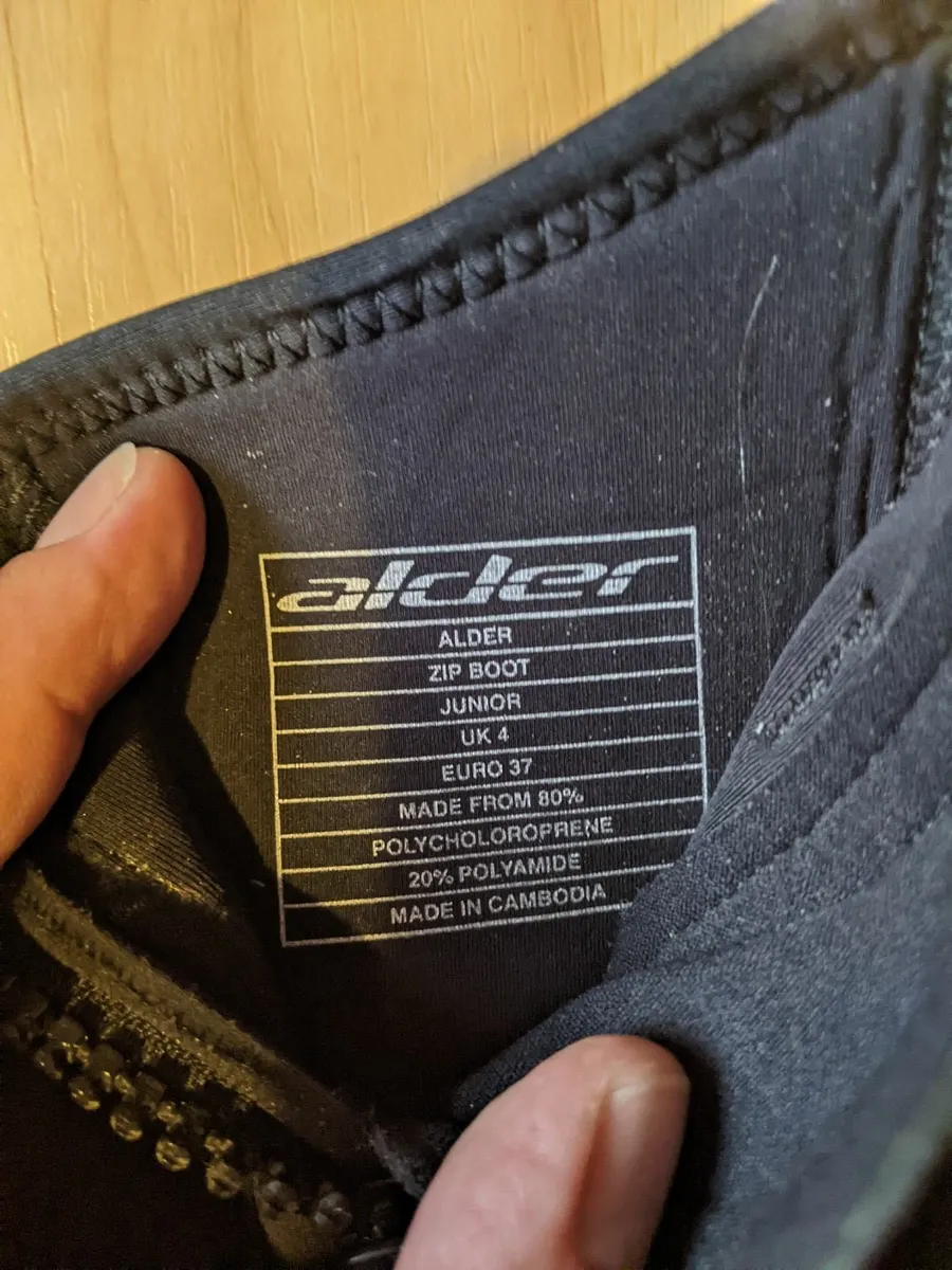 Wetsuit booties - Image 2
