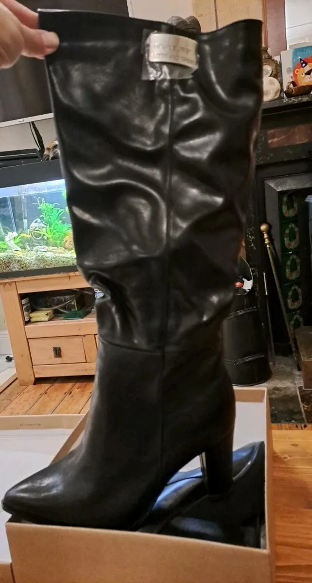 Black High heel boots size 10 or 43 - Image 1