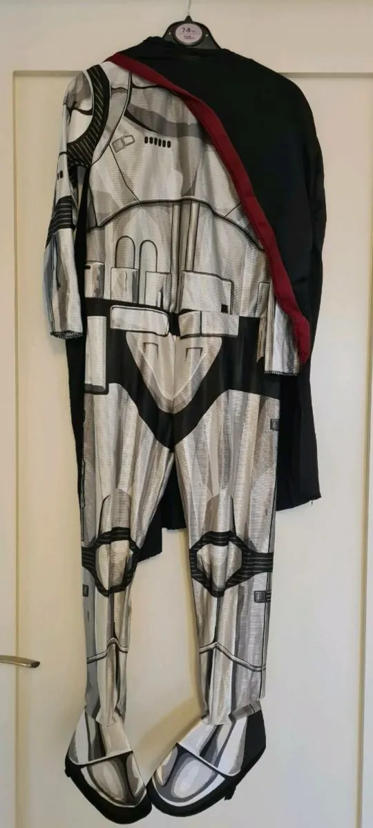 Star Wars costume with mask - Image 2