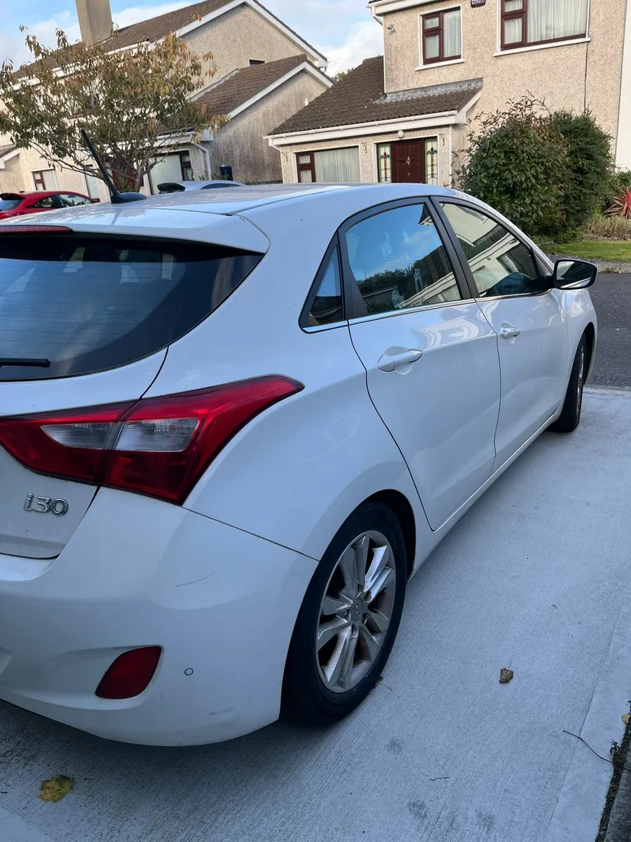 Hyundai i30 2013 - Image 2