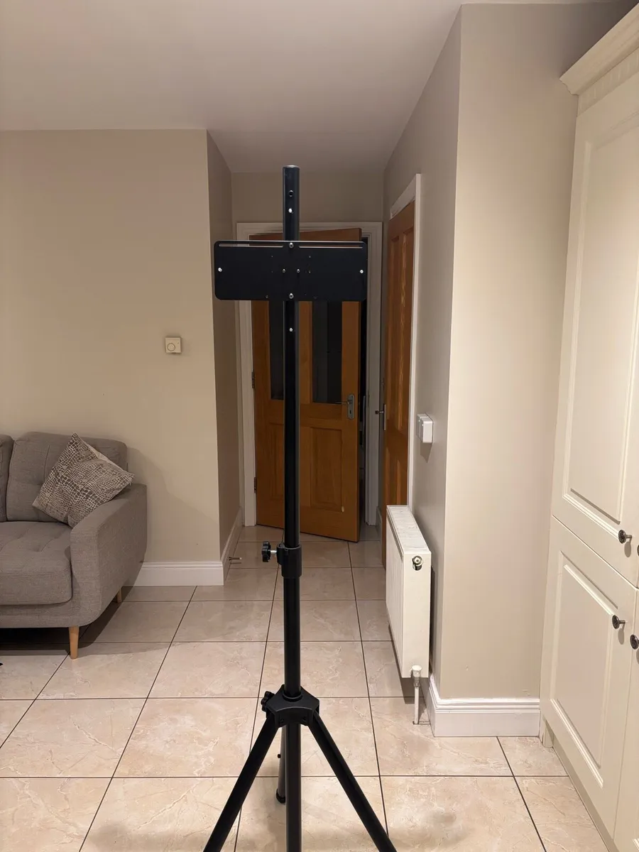 Dartboard Stand - Image 2