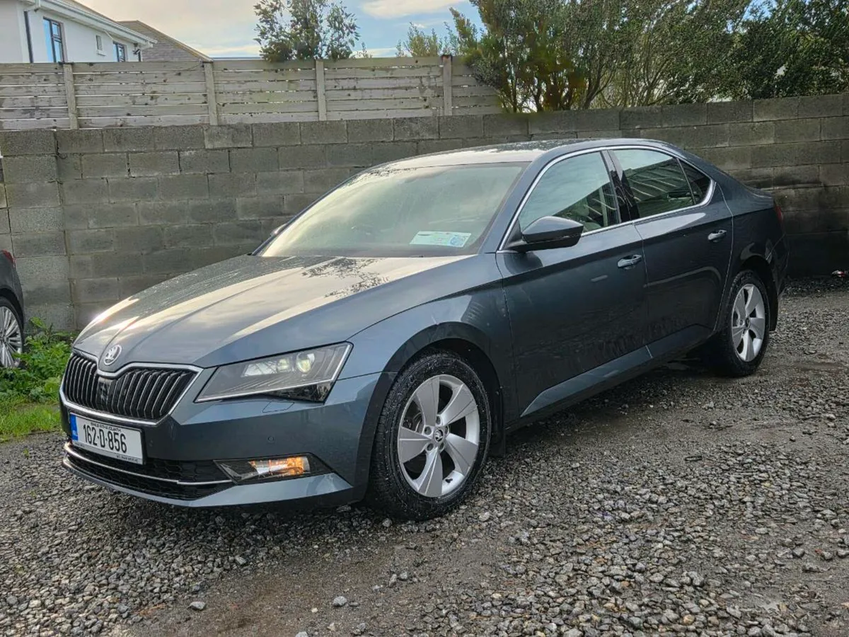 Skoda superb 2016 automatic nct&tax €6990 no offer - Image 4