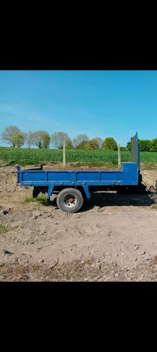 Tipping trailer - Image 1