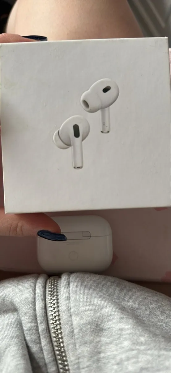 AirPods Pro 2nd Generation -Great condition - Image 1