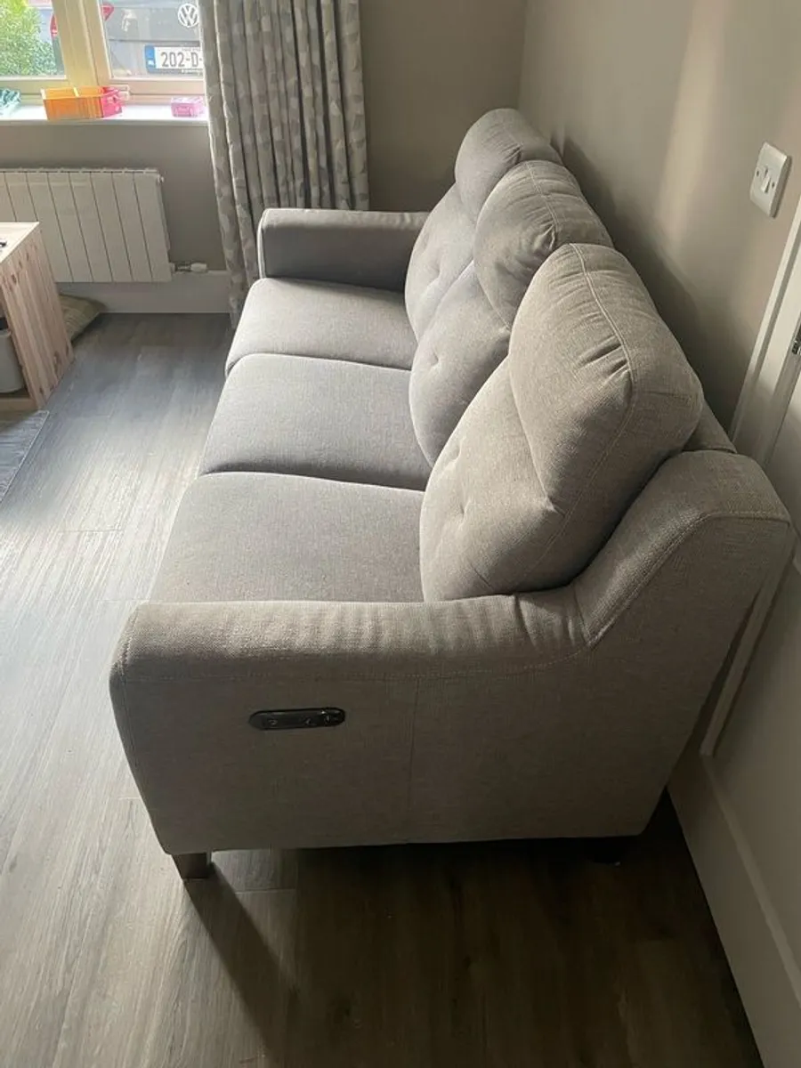 3 seater reclining couch - Image 3