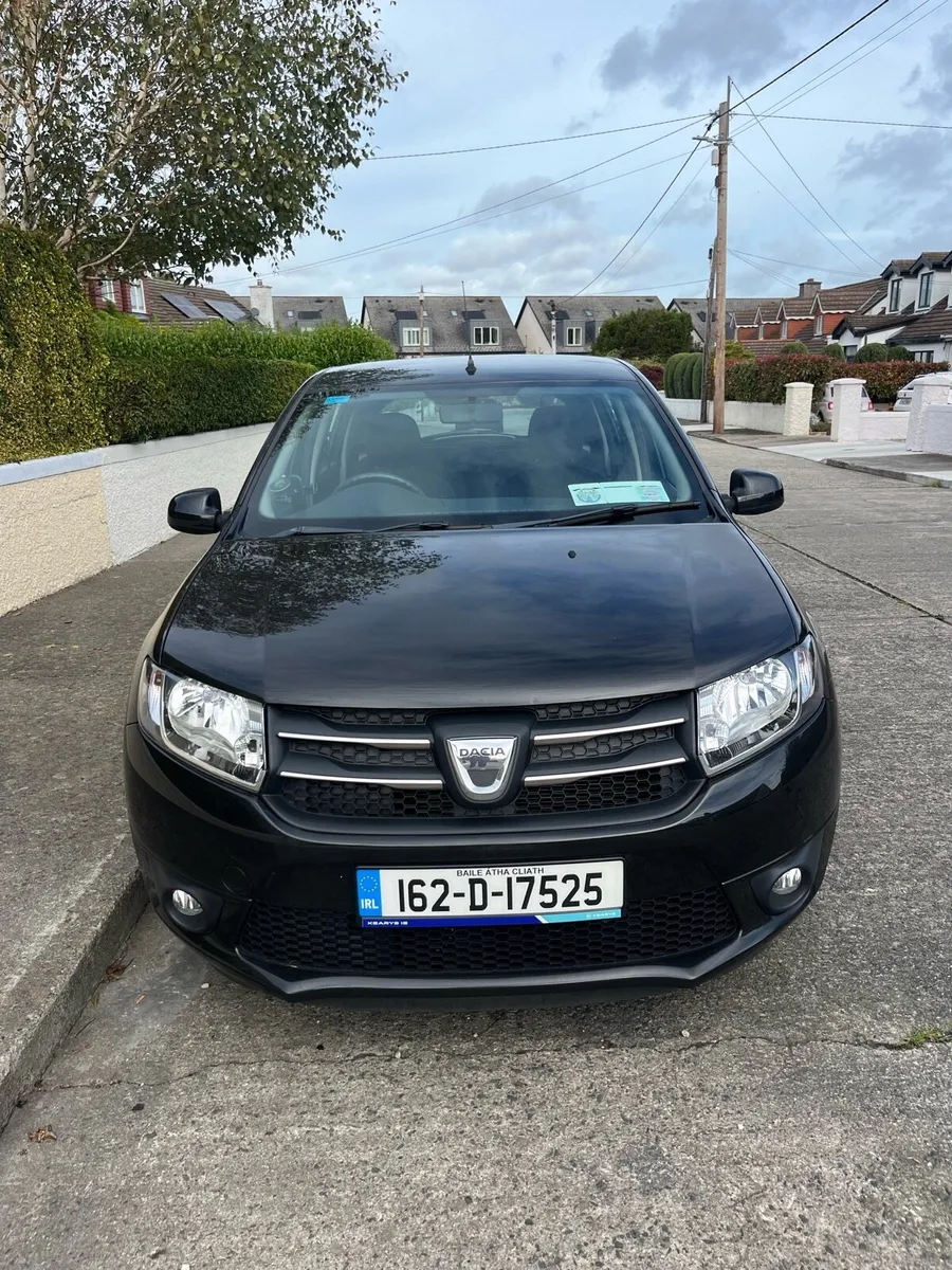 Dacia Sandero Signature 1.2 2016 - Image 1