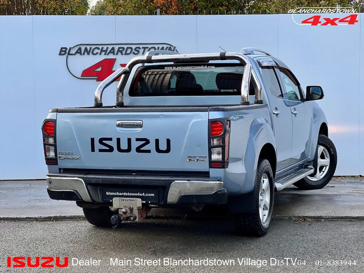 ISUZU DMAX 2.5TTID 6 SPEED MANUAL 4x4 - Image 4
