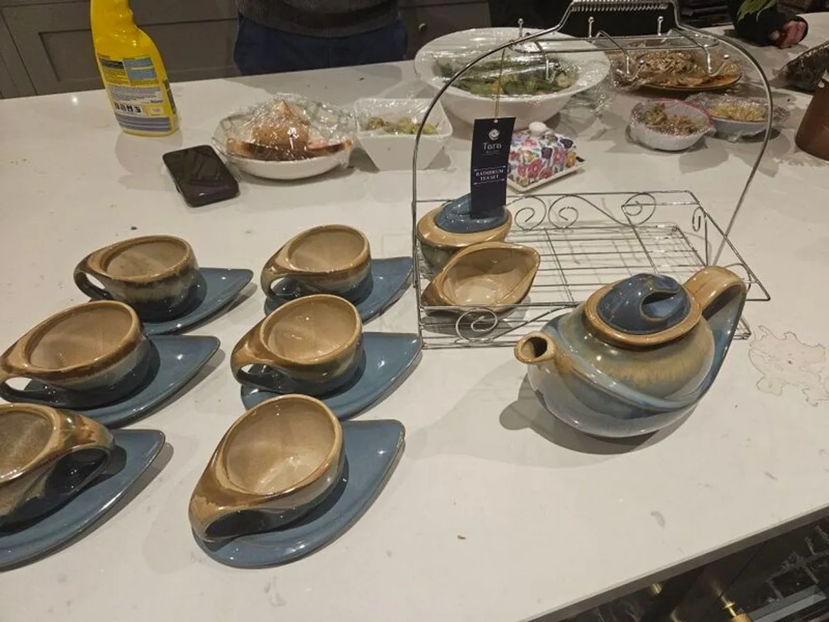 Tea set , tea pot, tea cups saucers, sugar bowl and milk jug brand new - Image 1