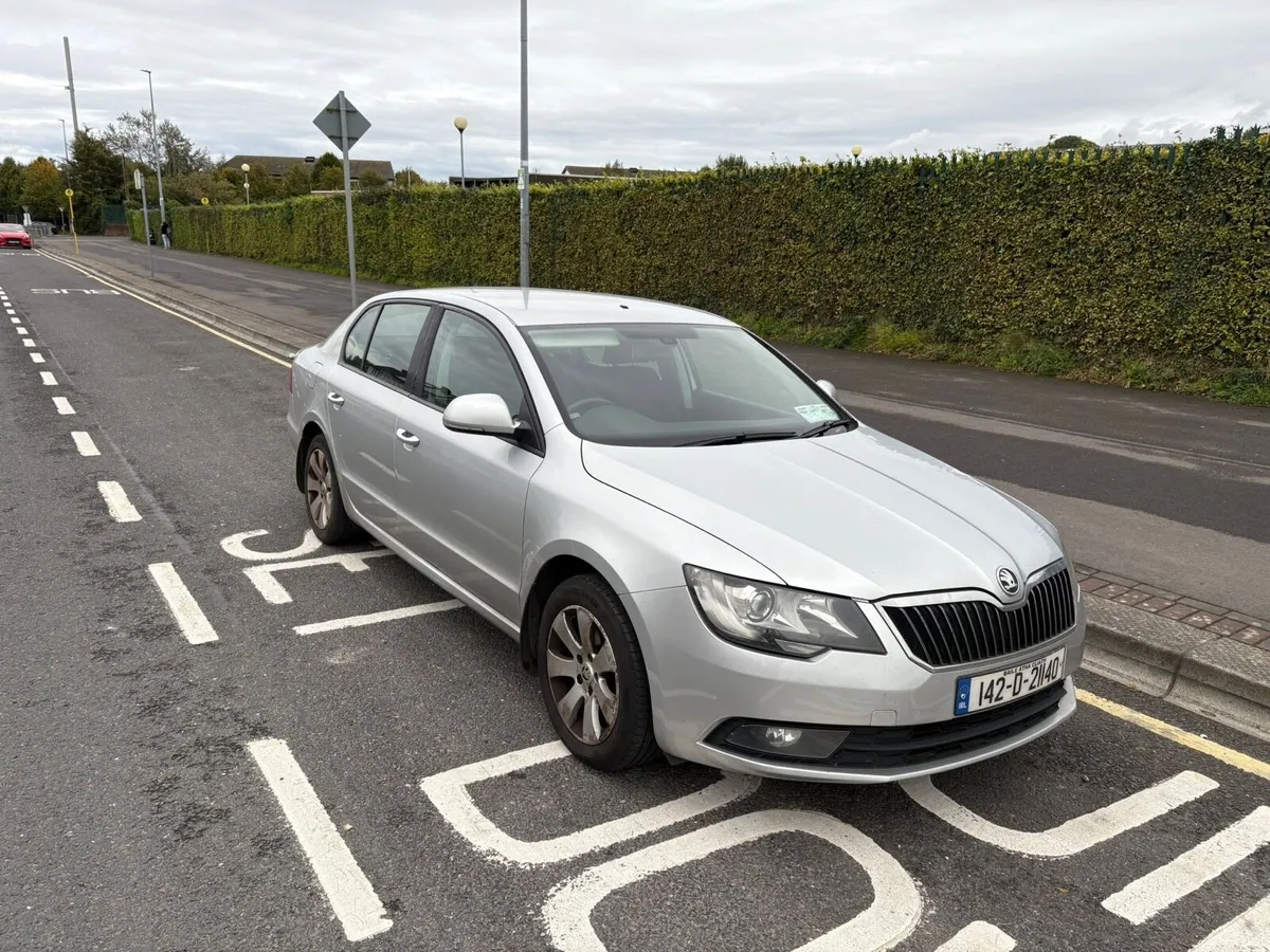 2014 Skoda Superb - Image 2