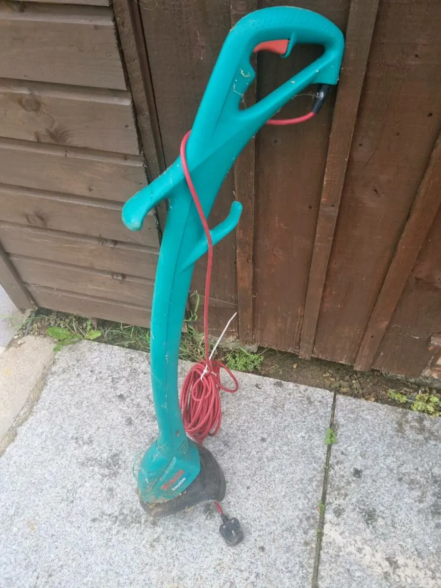 Strimmer and garden vac Blower - Image 2