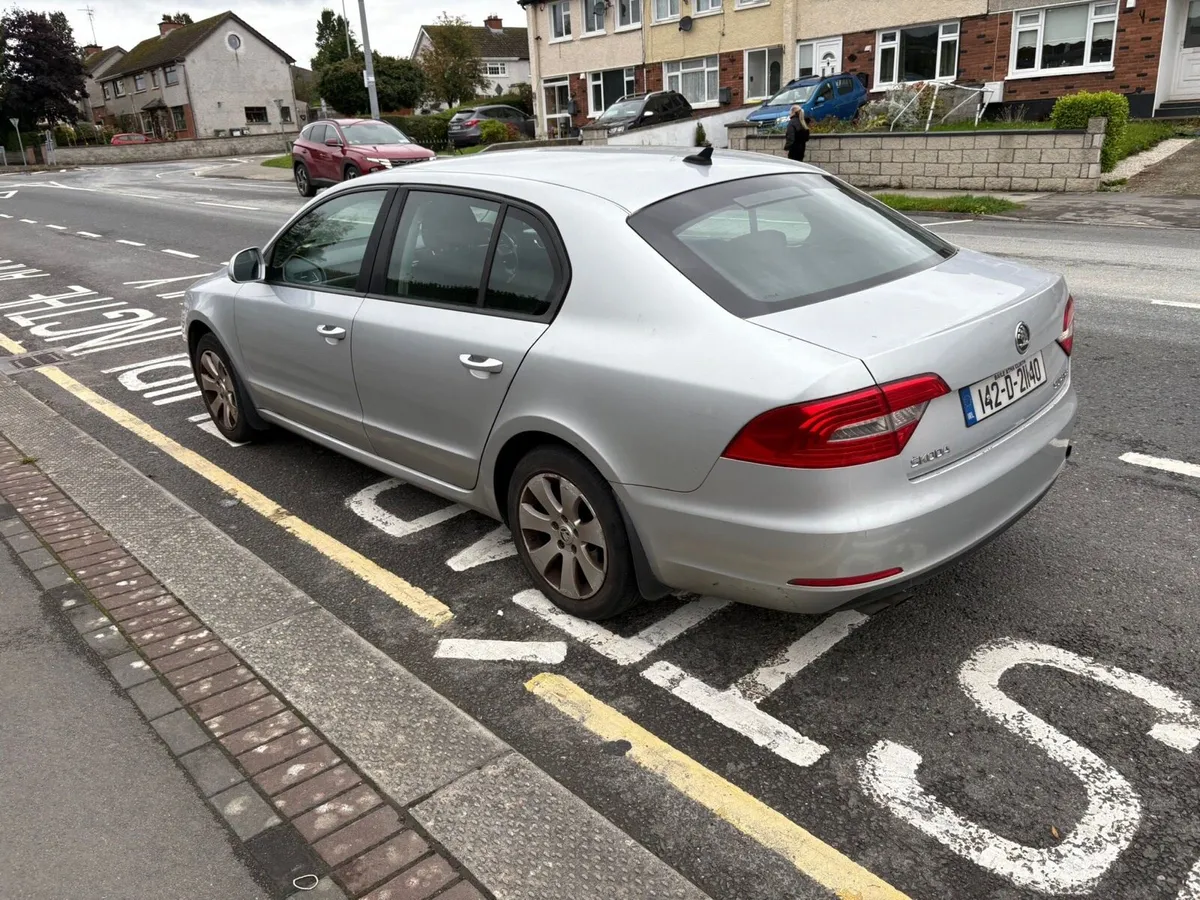 2014 Skoda Superb - Image 4