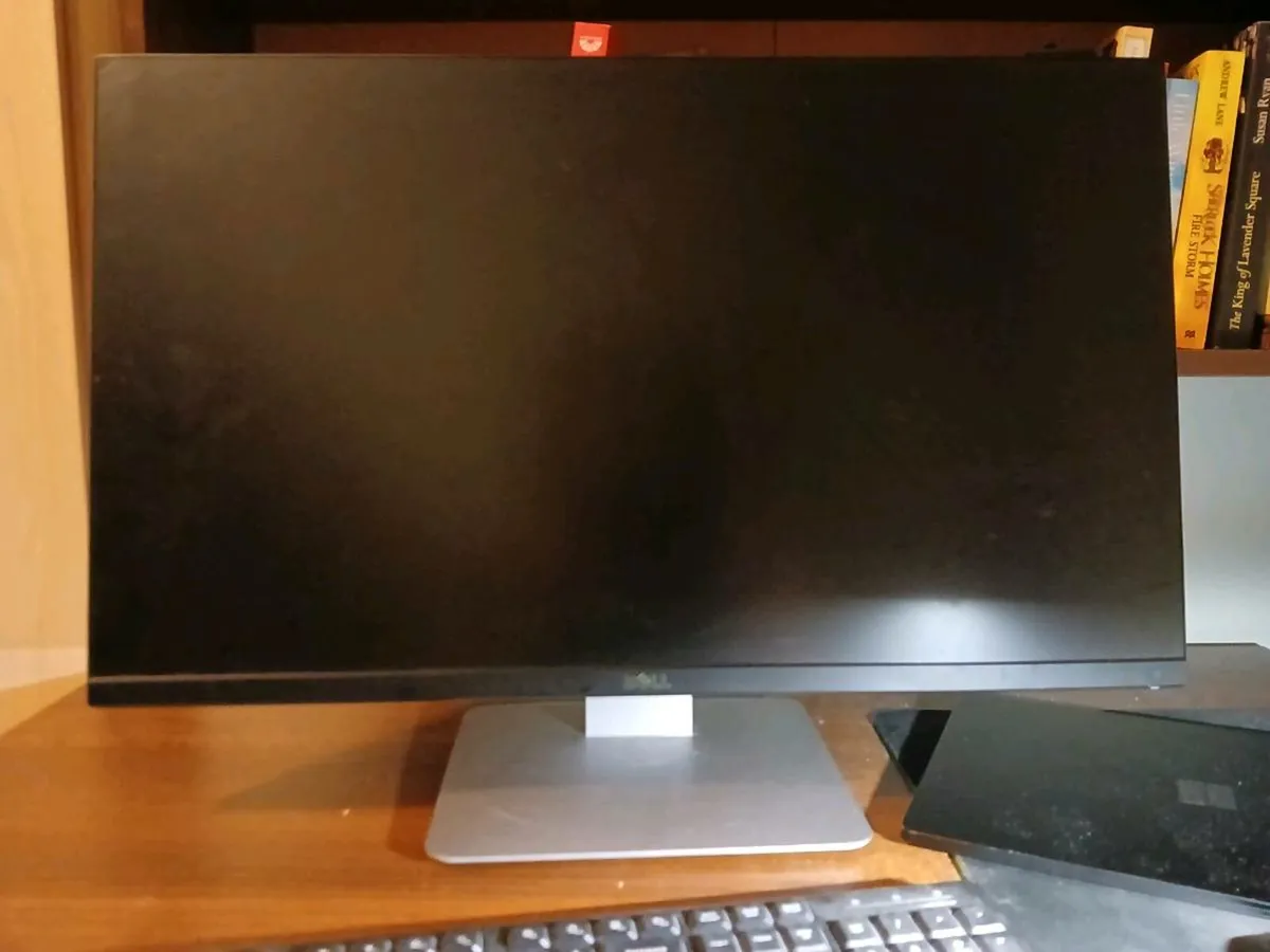 Dell 27-inch monitor (no power adapter) - Image 2