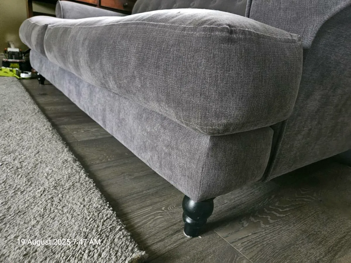 Sofa 4 Seater - Image 2