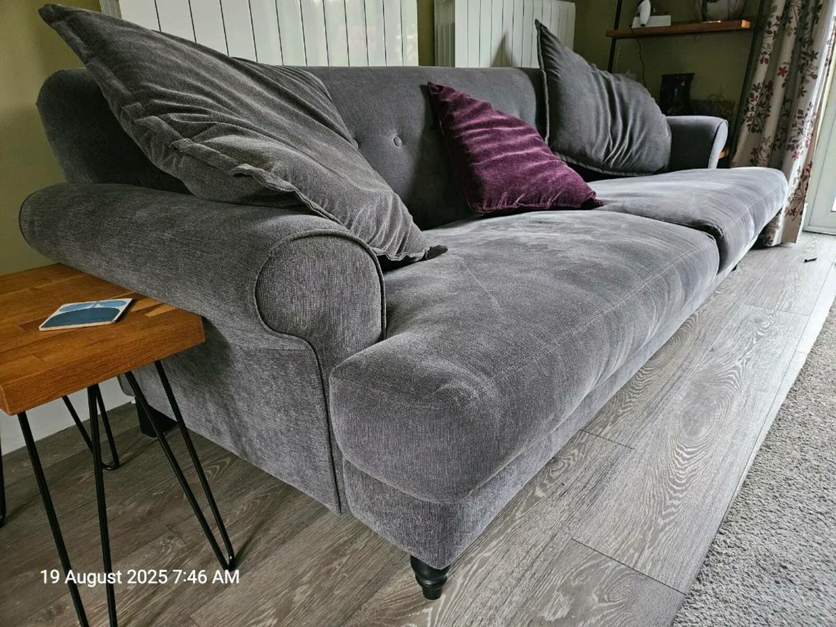 Sofa 4 Seater - Image 3