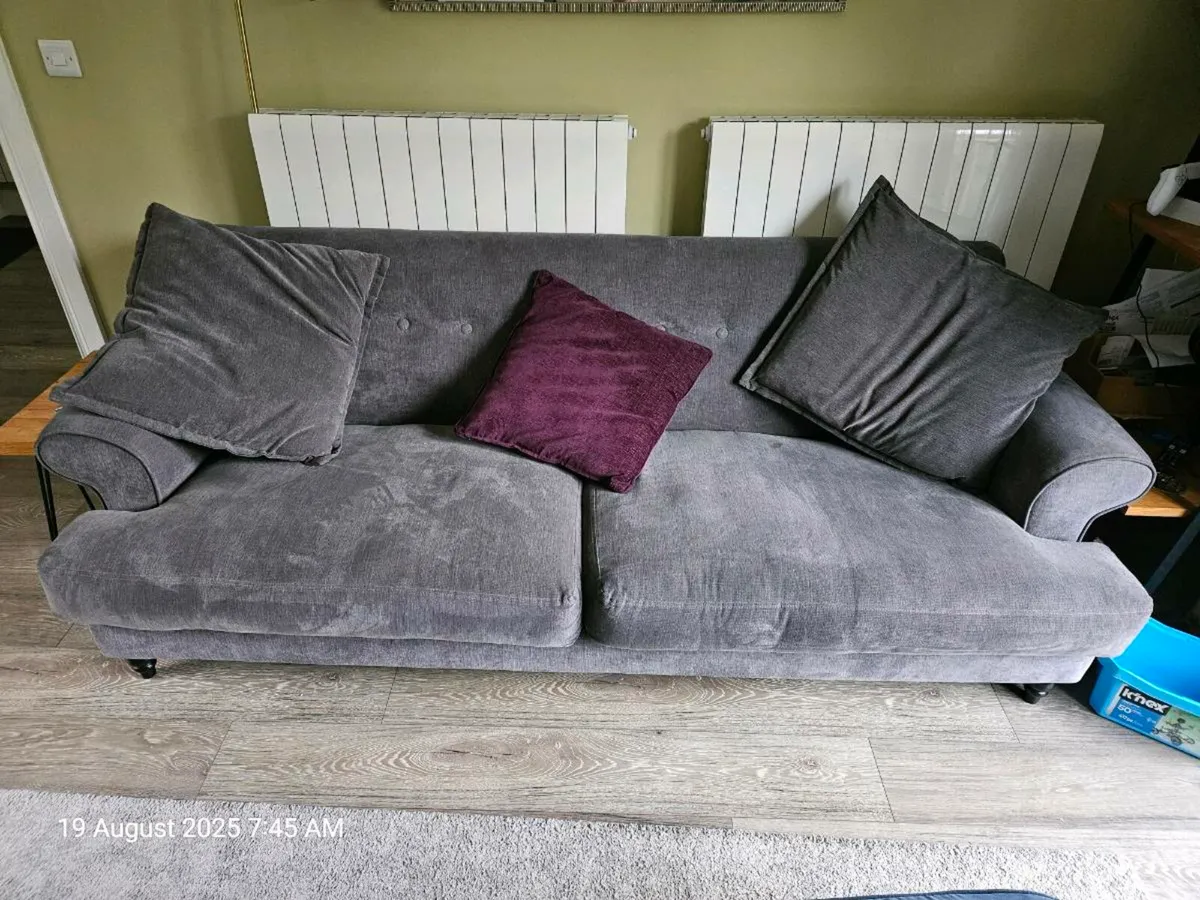 Sofa 4 Seater - Image 4