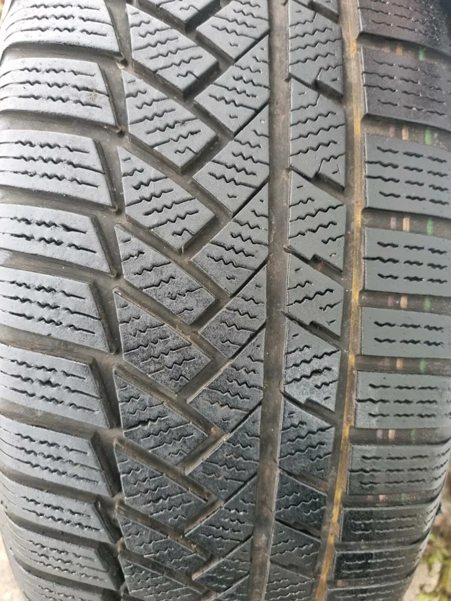 225 55 17 inch alloys 114.3 - Image 3