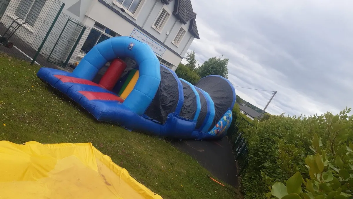 bouncy castles - Image 1