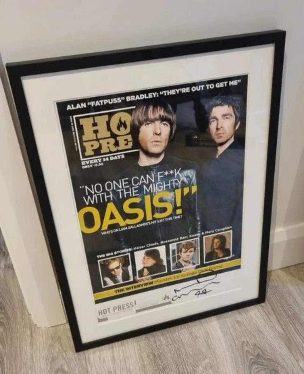 OASIS signed Hotpress Cover - Image 3