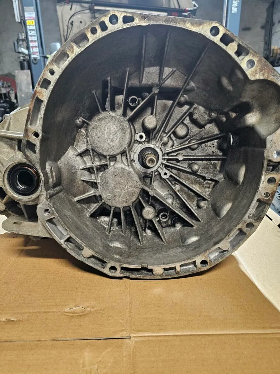 Renault master 2.3 fully reconditioned gearbox - Image 2