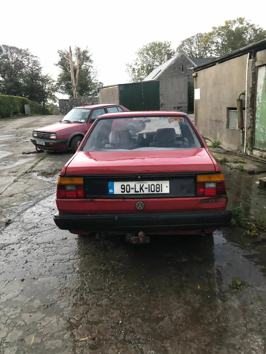Volkswagen Jetta 1989 - Image 2