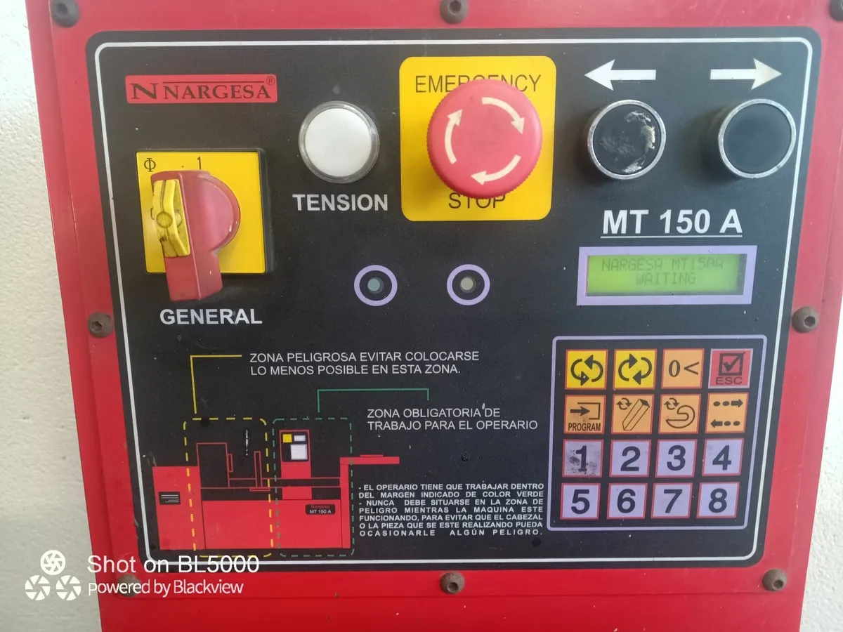 AUTOMATIC SCROLLING AND TWISTING MACHINE - Image 4