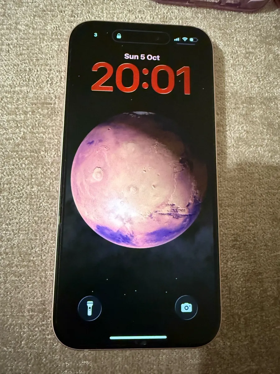IPhone 15 - Image 3