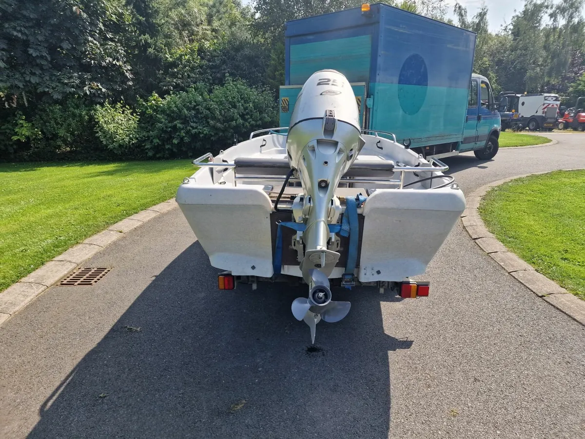 Pioner 15 boat like new - Image 3