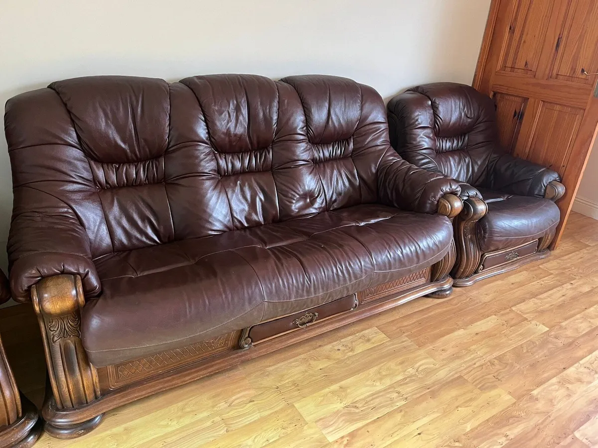 Couch suite - Image 1