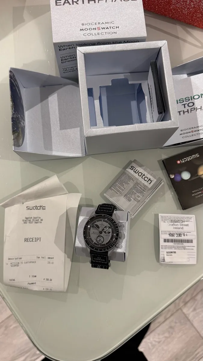 Omega x Swatch MISSION TO EARTHPHASE Watch - Image 2