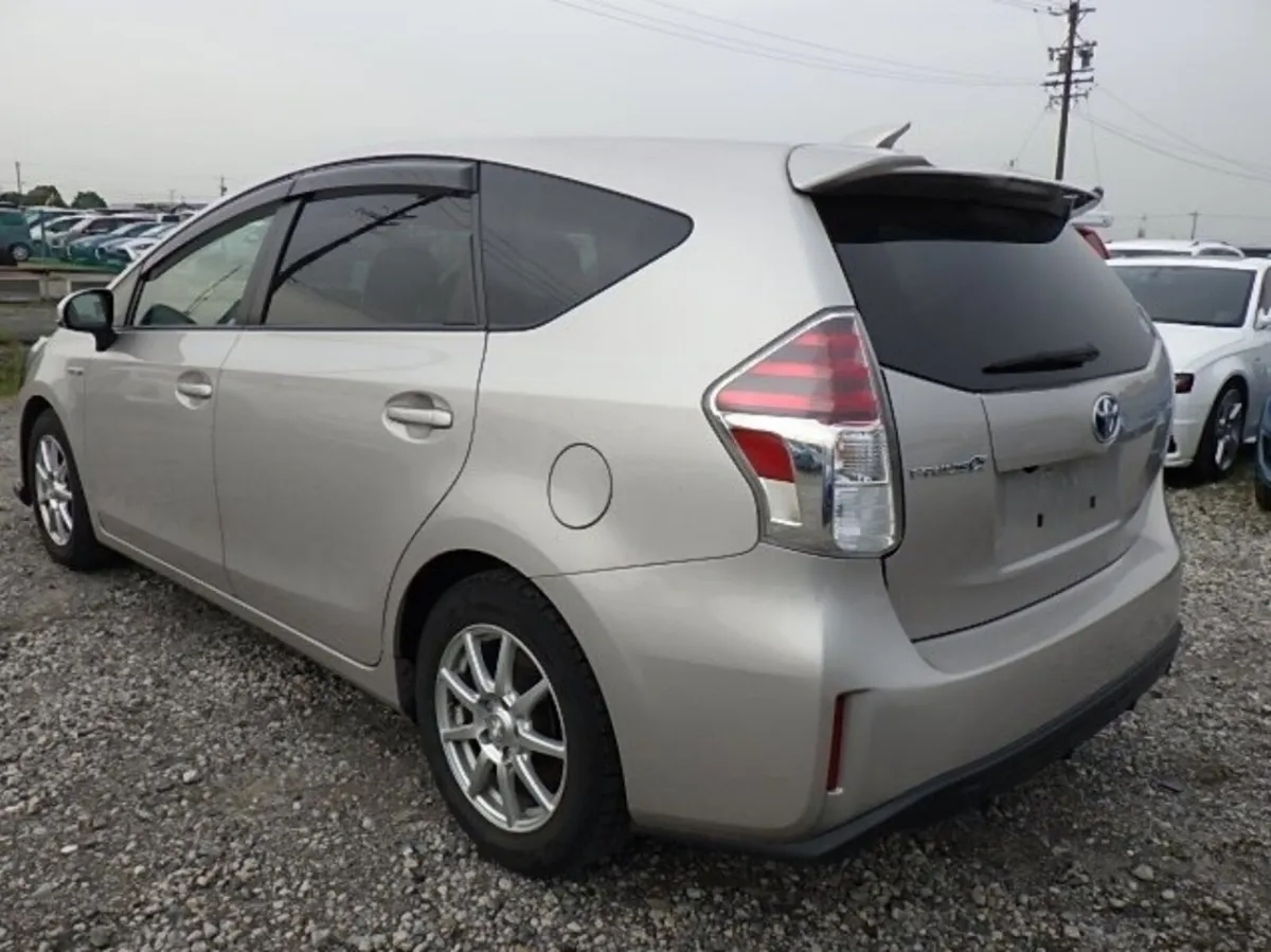 2018 - 7 Seater Toyota Prius. Low milage/ NCT - Image 3